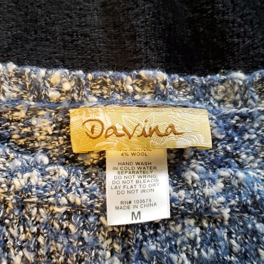 Sweater - Picture 3 of 3